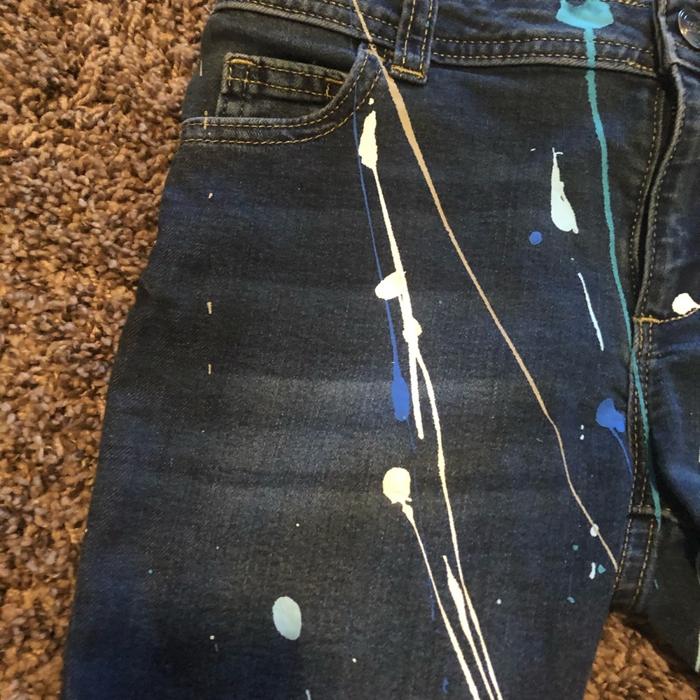 Shorts - Picture 3 of 4